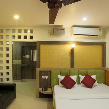 Hotel Dream City Guwahati Luaran gambar
